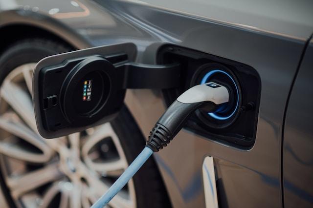 Illinois Electric Vehicle Rebate: Driving Sustainability and Savings